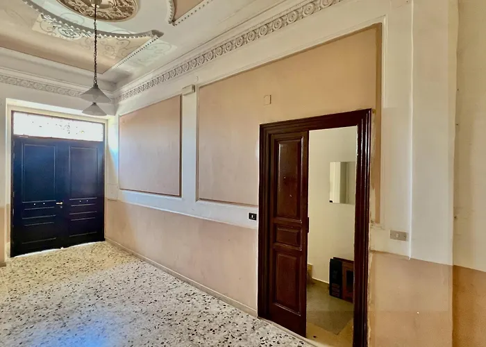 Daire Madonnella House - Urban Retreat