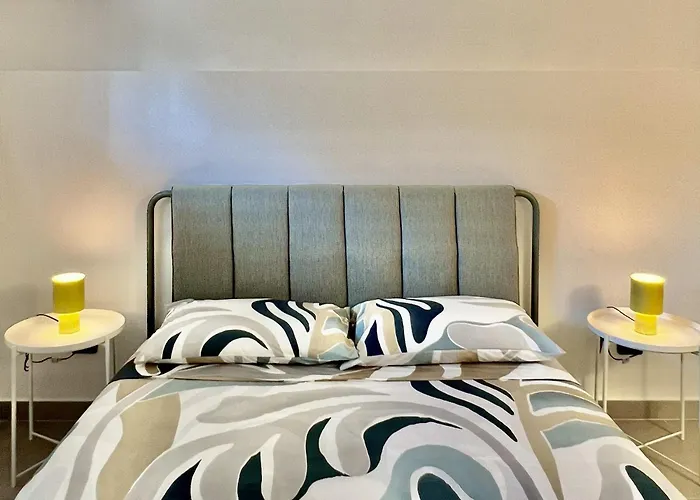 Daire Madonnella House - Urban Retreat Bari